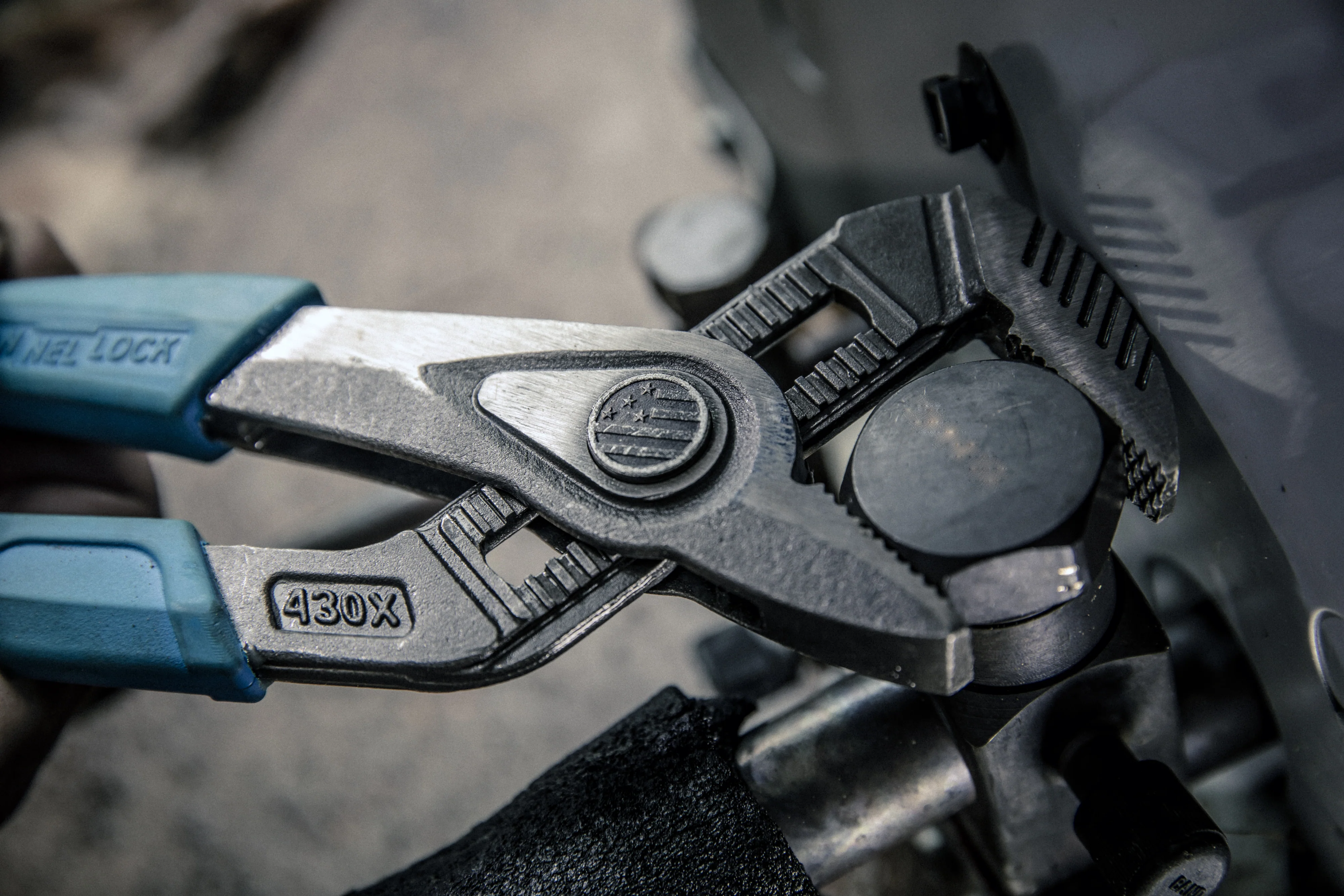 10-inch SPEEDGRIP Straight Jaw Tongue & Groove Pliers (430X) - Image 5