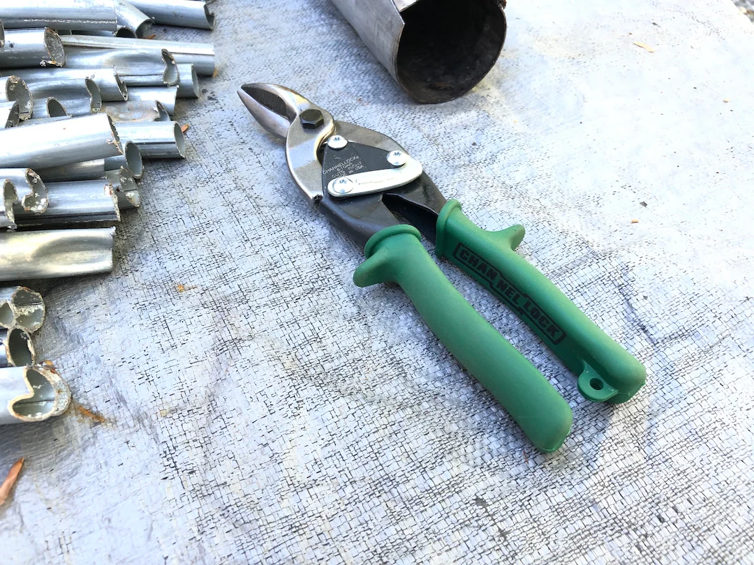 10-inch Right Aviation Snip (610AR) - Image 7