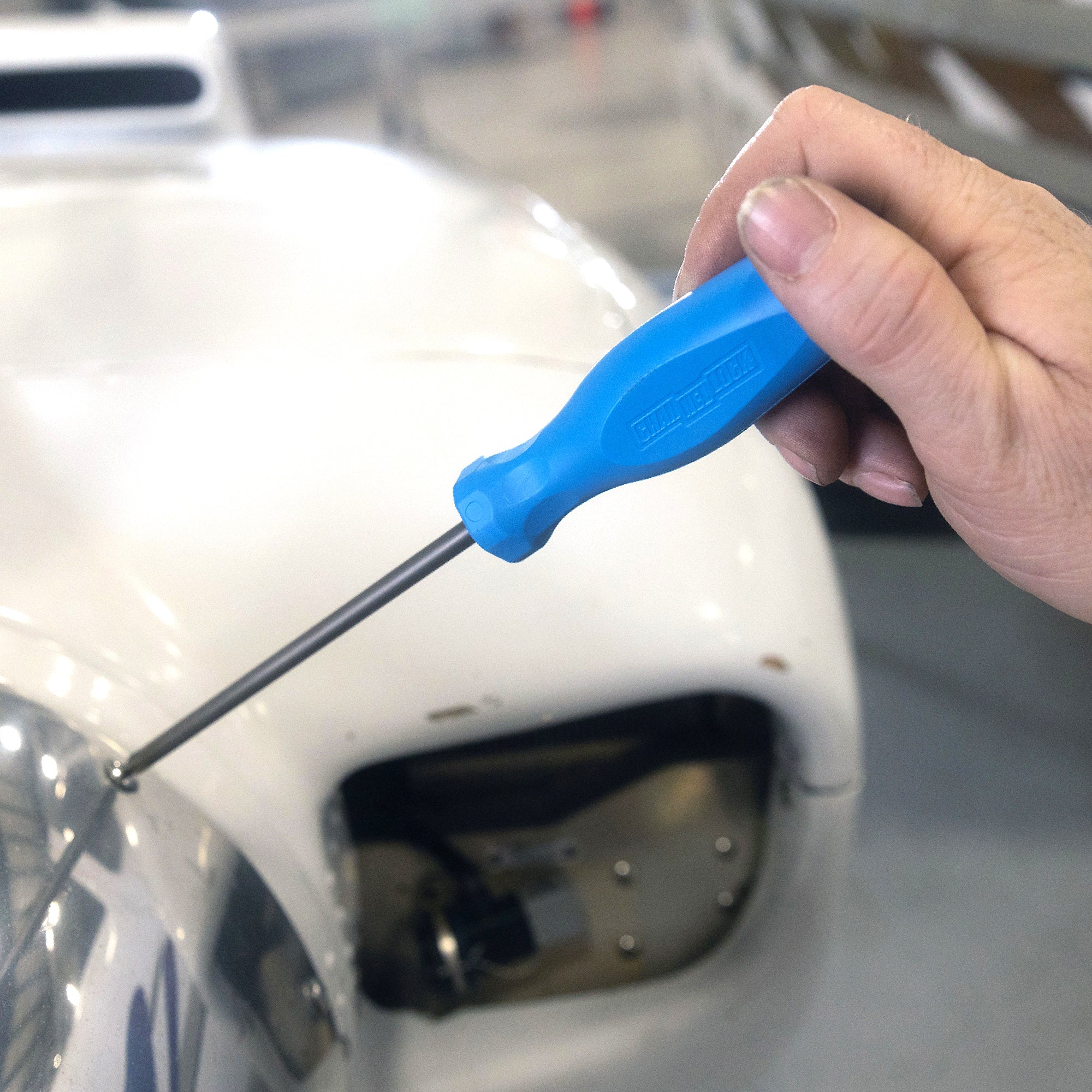 PHILLIPS #1 x 4-inch Professional Screwdriver (P104H) - Image 6