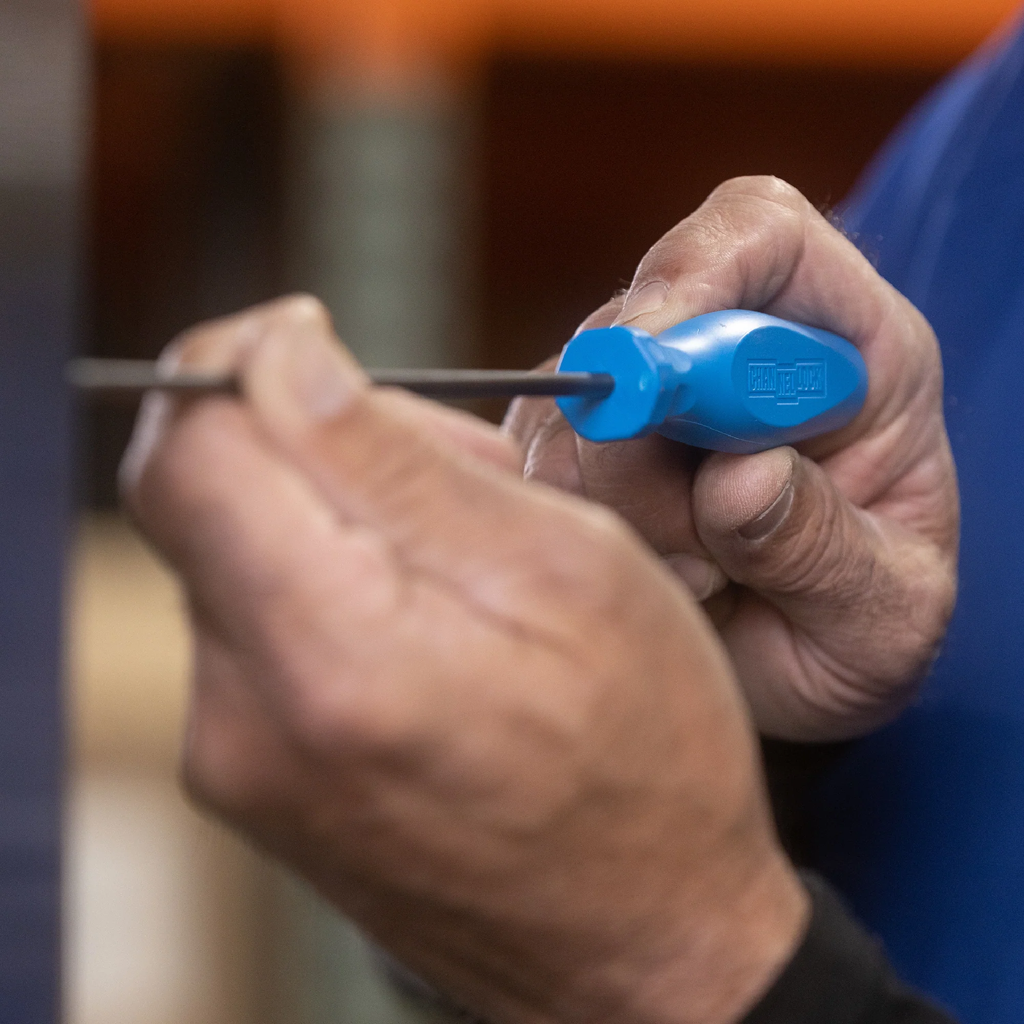 PHILLIPS #1 x 4-inch Professional Screwdriver (P104H) - Image 7