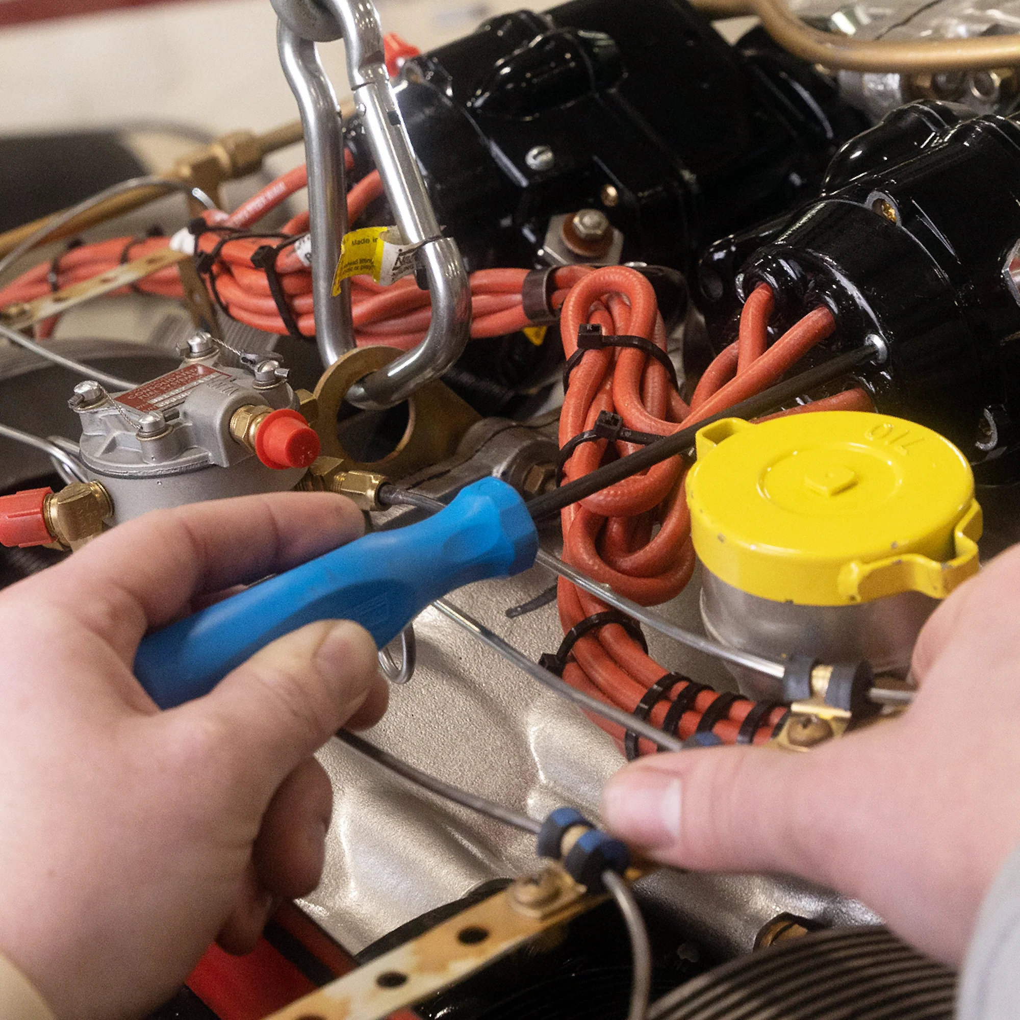 TORX T40 x 5-inch Professional Screwdriver (T405H) - Image 4